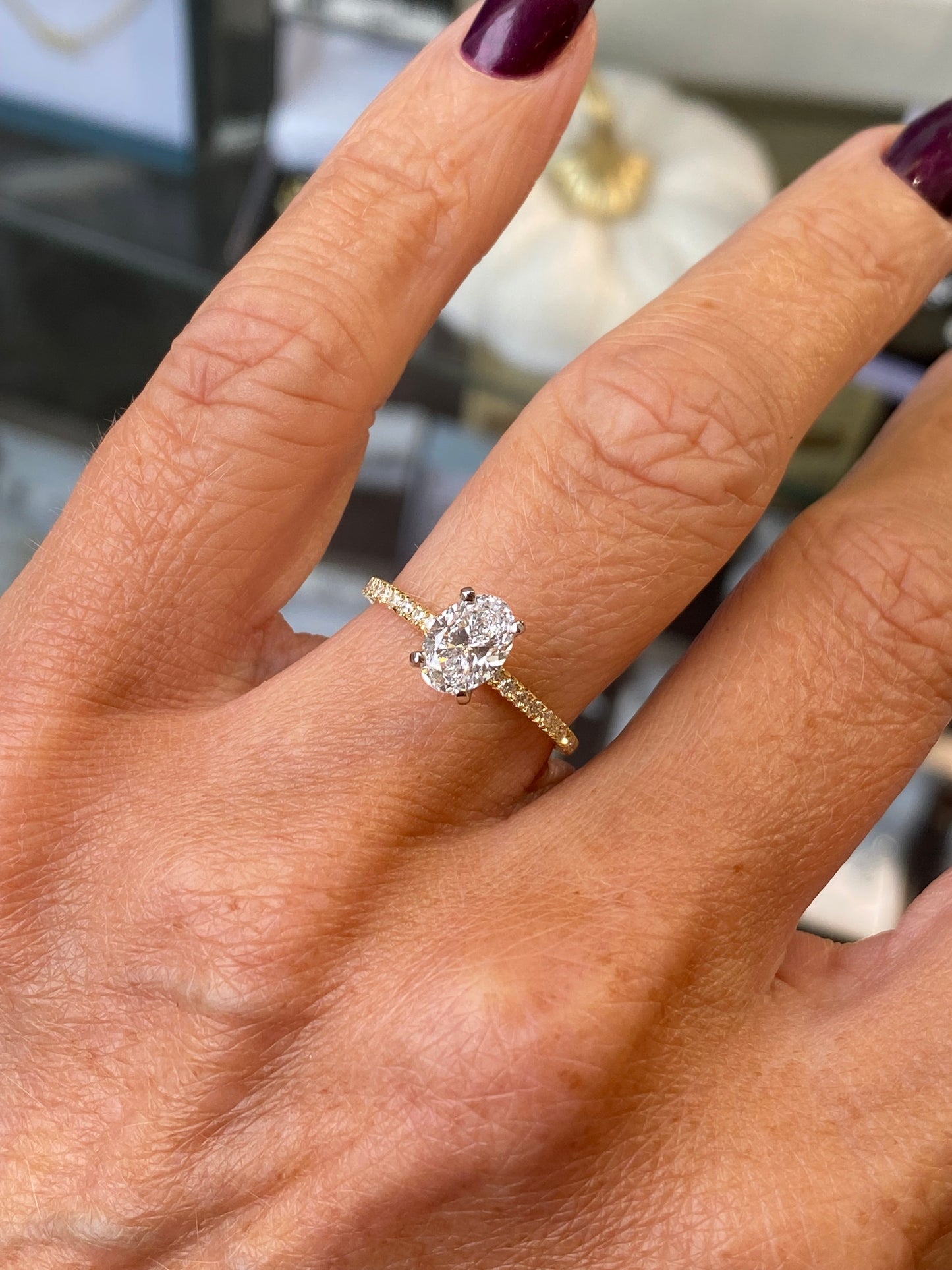 18ct Gold Solitaire Engagement Ring | Certificated Oval Lab 1.00ct - John Ross Jewellers