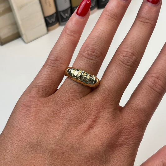 Sunshine Gadroon Ring - John Ross Jewellers