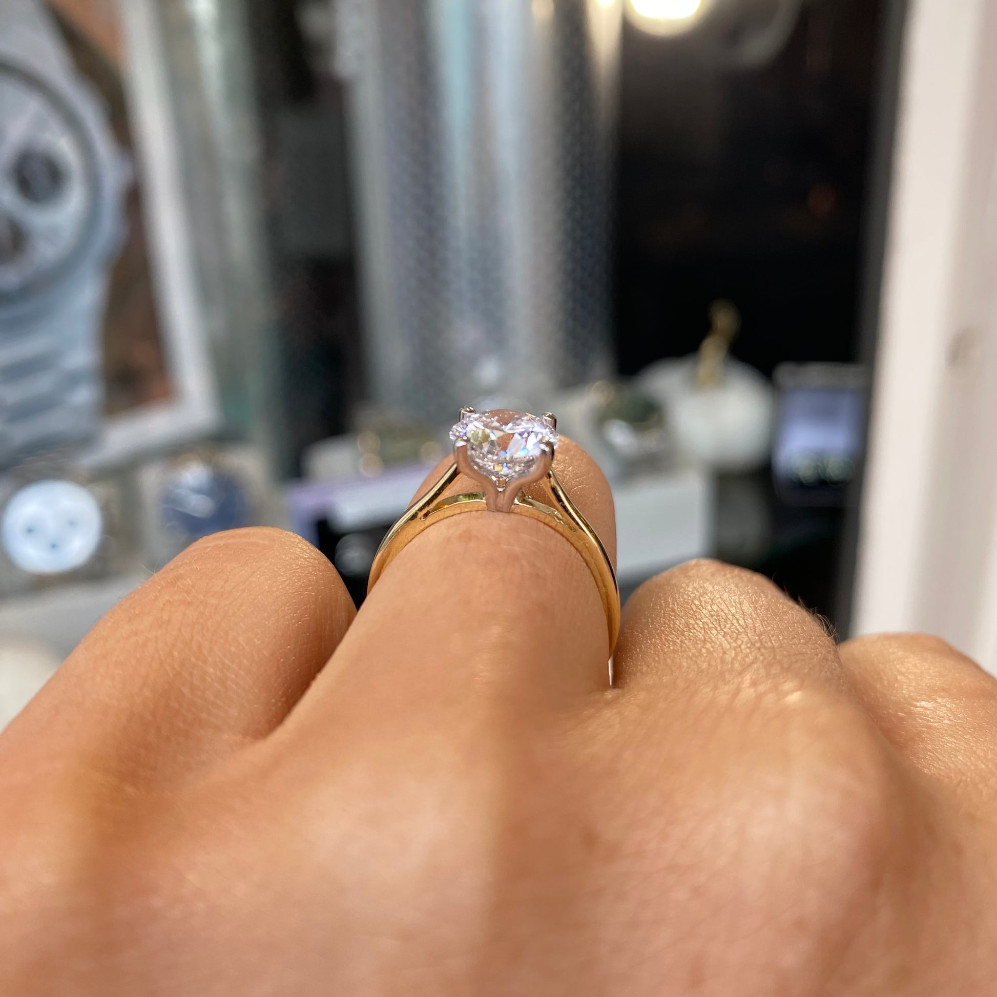 18ct Gold Solitaire Engagement Ring | Certificated Lab 2.00ct - John Ross Jewellers