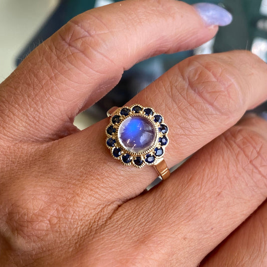9ct Gold Rainbow Blue Moonstone & Sapphire Ring
