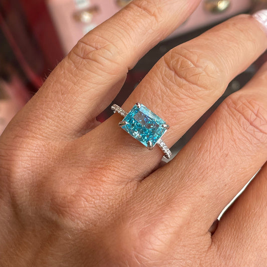 Silver Side to Side Solitaire Ring  | Vivid Blue - John Ross Jewellers