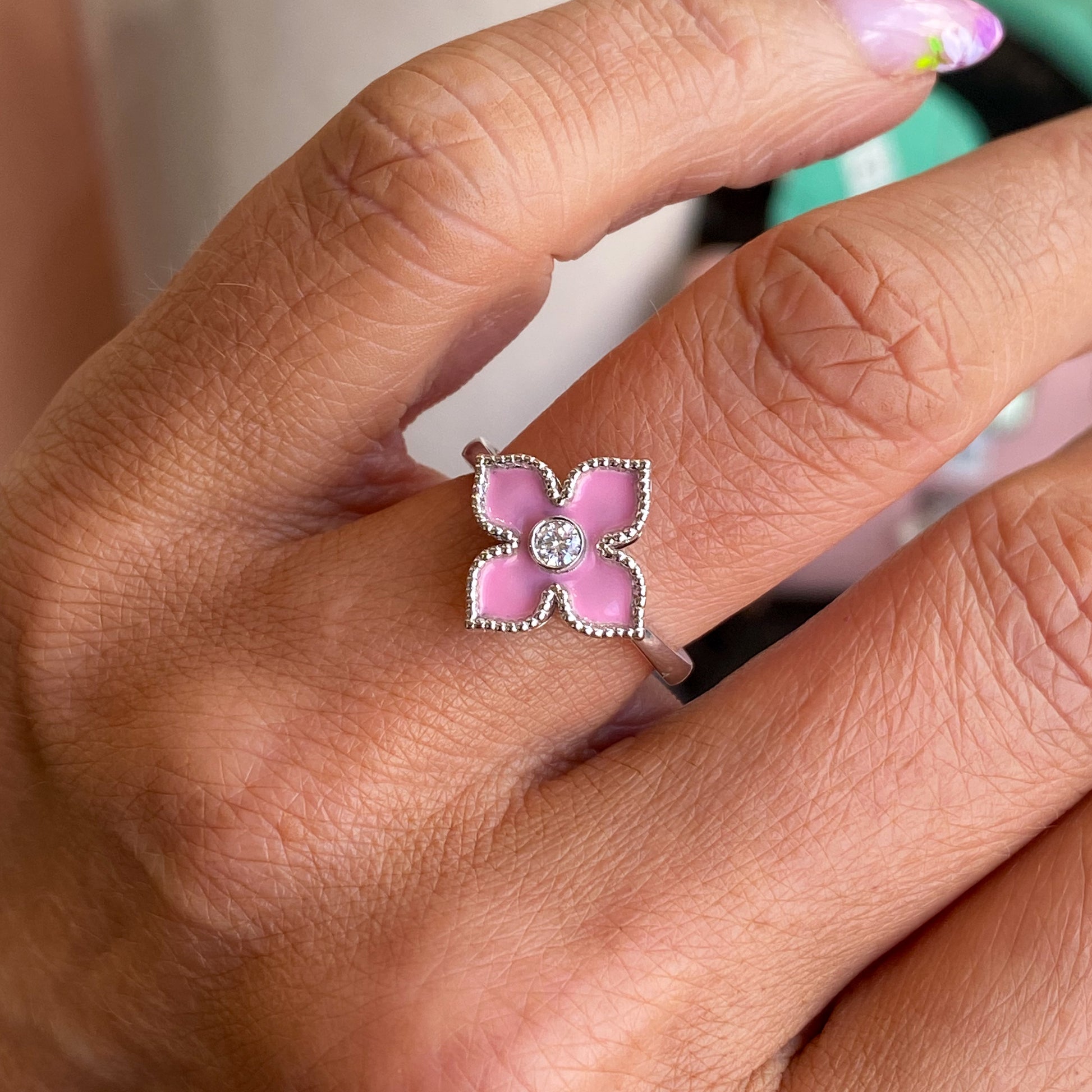 Lanza 18ct white gold Venetian quatrefoil diamond ring with pink accents, showcasing intricate design and sparkling gemstones.