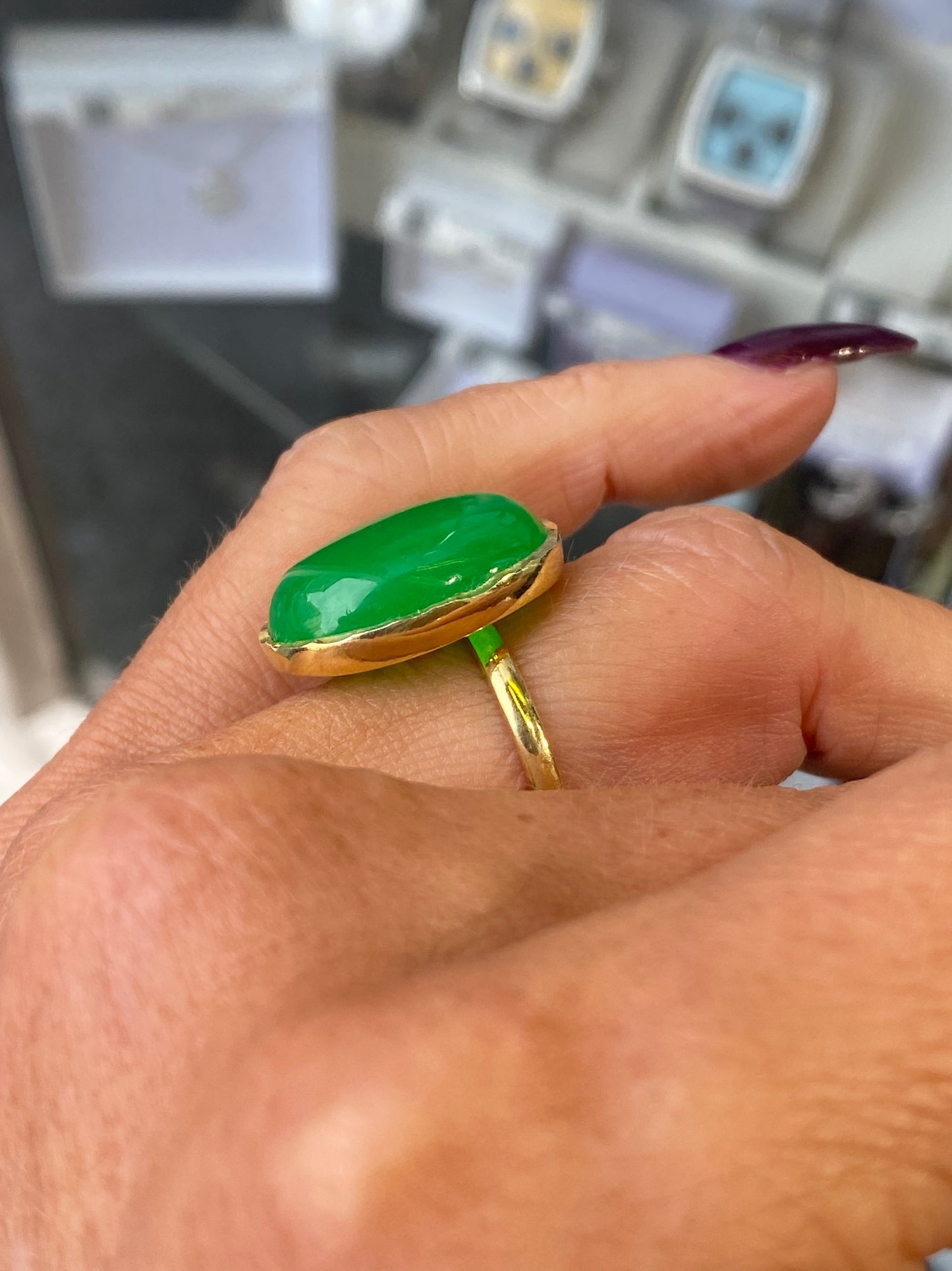 Green Jade Oval Scintilla Ring - John Ross Jewellers