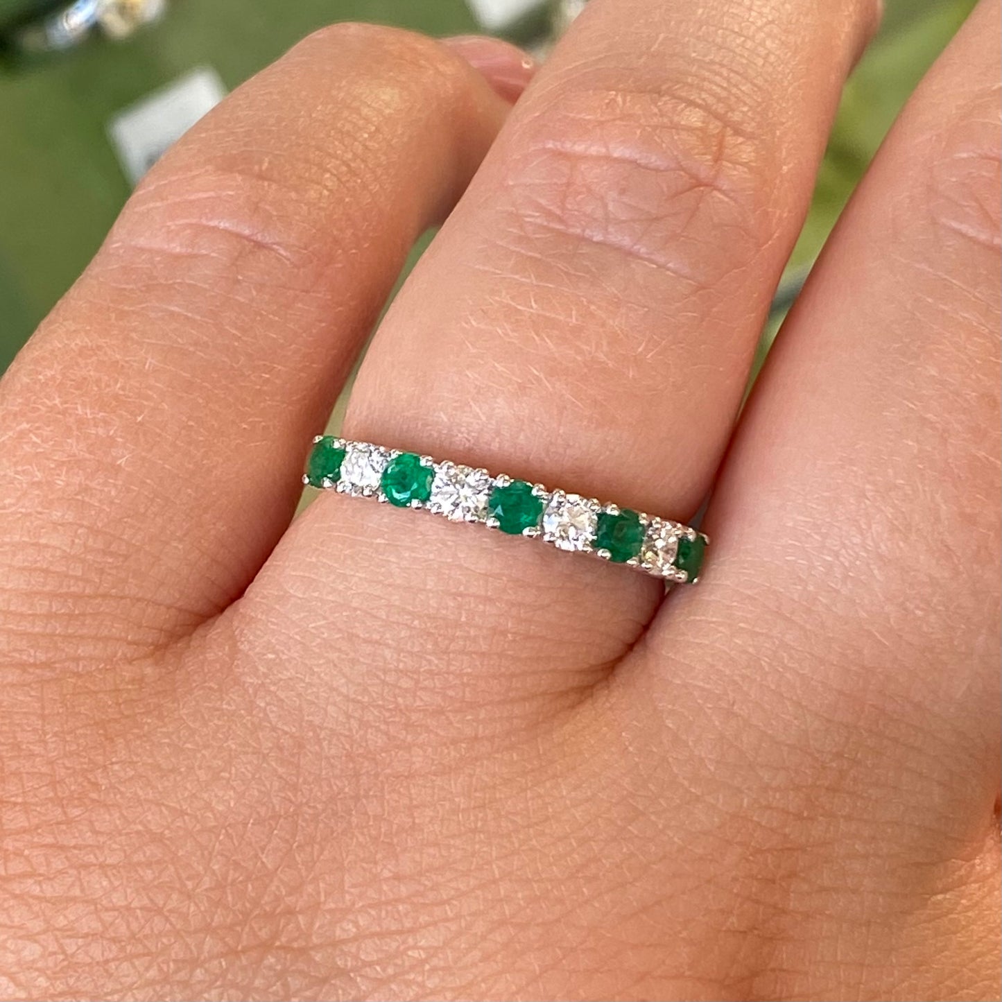 18ct Gold Nine Stone Emerald & Diamond Eternity Ring