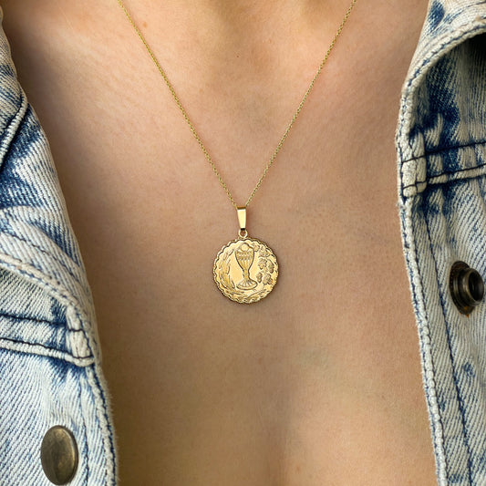 9ct Gold Scalloped Round Communion Medal Necklace - John Ross Jewellers