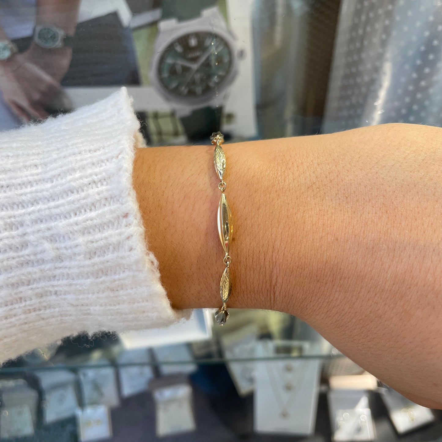9ct Gold Fancy Diamond Cut Bracelet - John Ross Jewellers