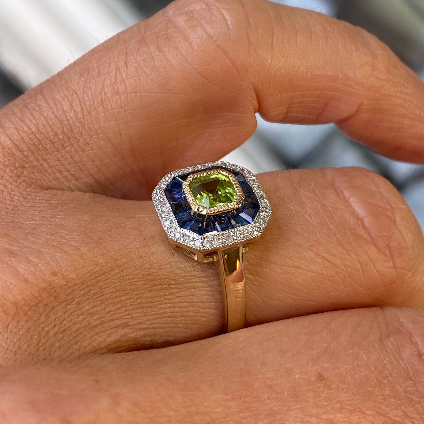 9ct Gold Peridot, Sapphire & Diamond Ring