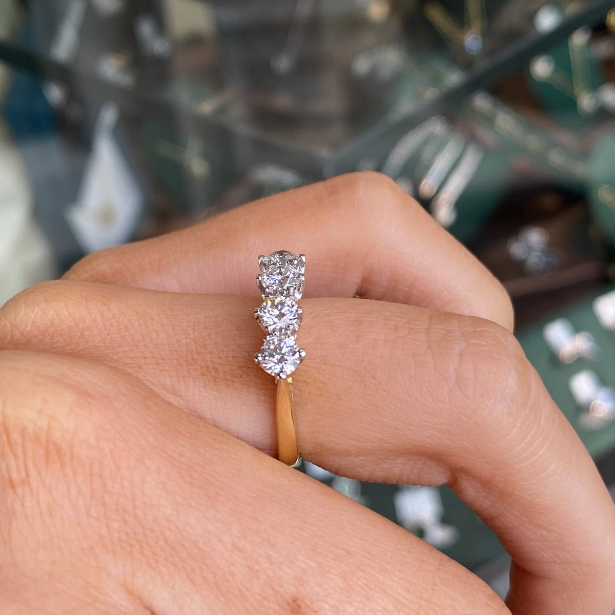18ct Gold Four Stone Loop Diamond Eternity Ring | 1.10ct
