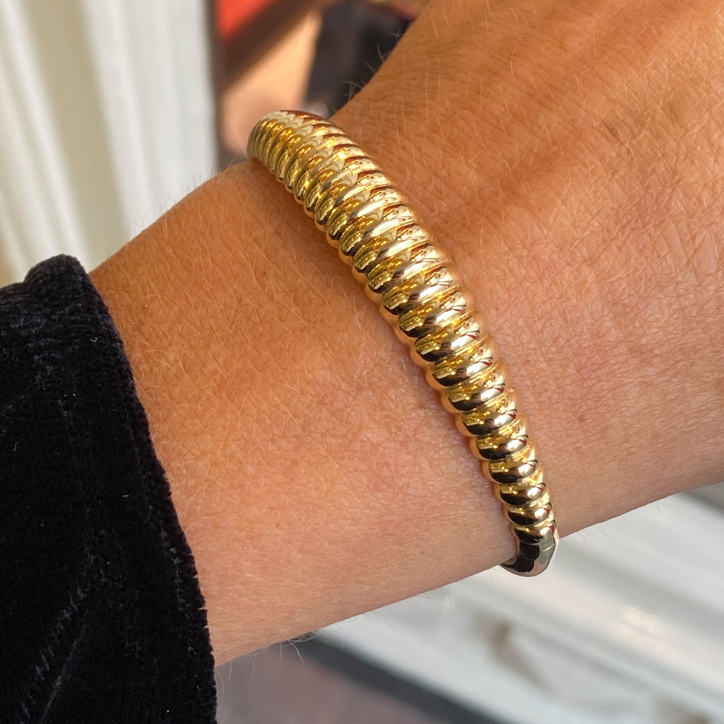 14ct Gold Ridged Pattern Bangle