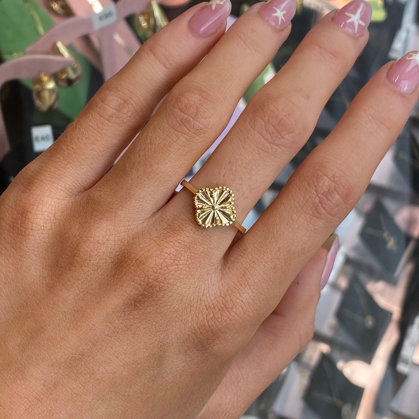 9ct Gold Quatrefoil Ring - John Ross Jewellers