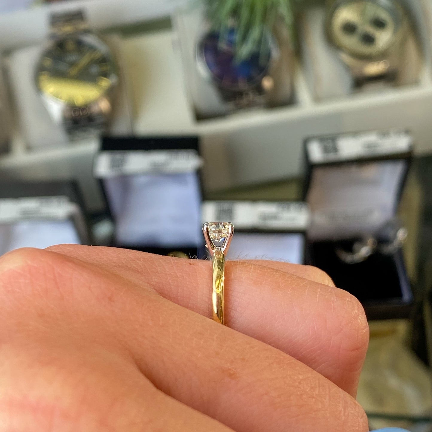 18ct Gold Diamond Solitaire Engagement Ring | 0.50ct Non-Certificated - John Ross Jewellers