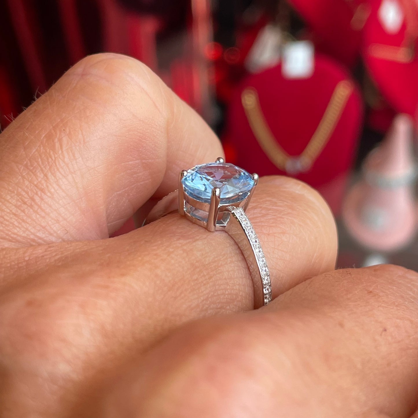 Silver Oval Solitaire Ring with Shoulders | Aqua Blue