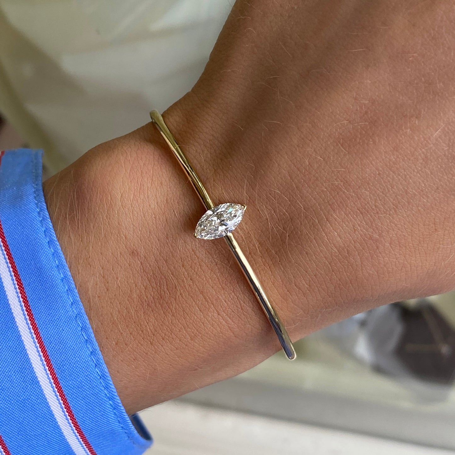 9ct Gold Marquise Solitaire Torque Bangle | 1.04ct Certificated