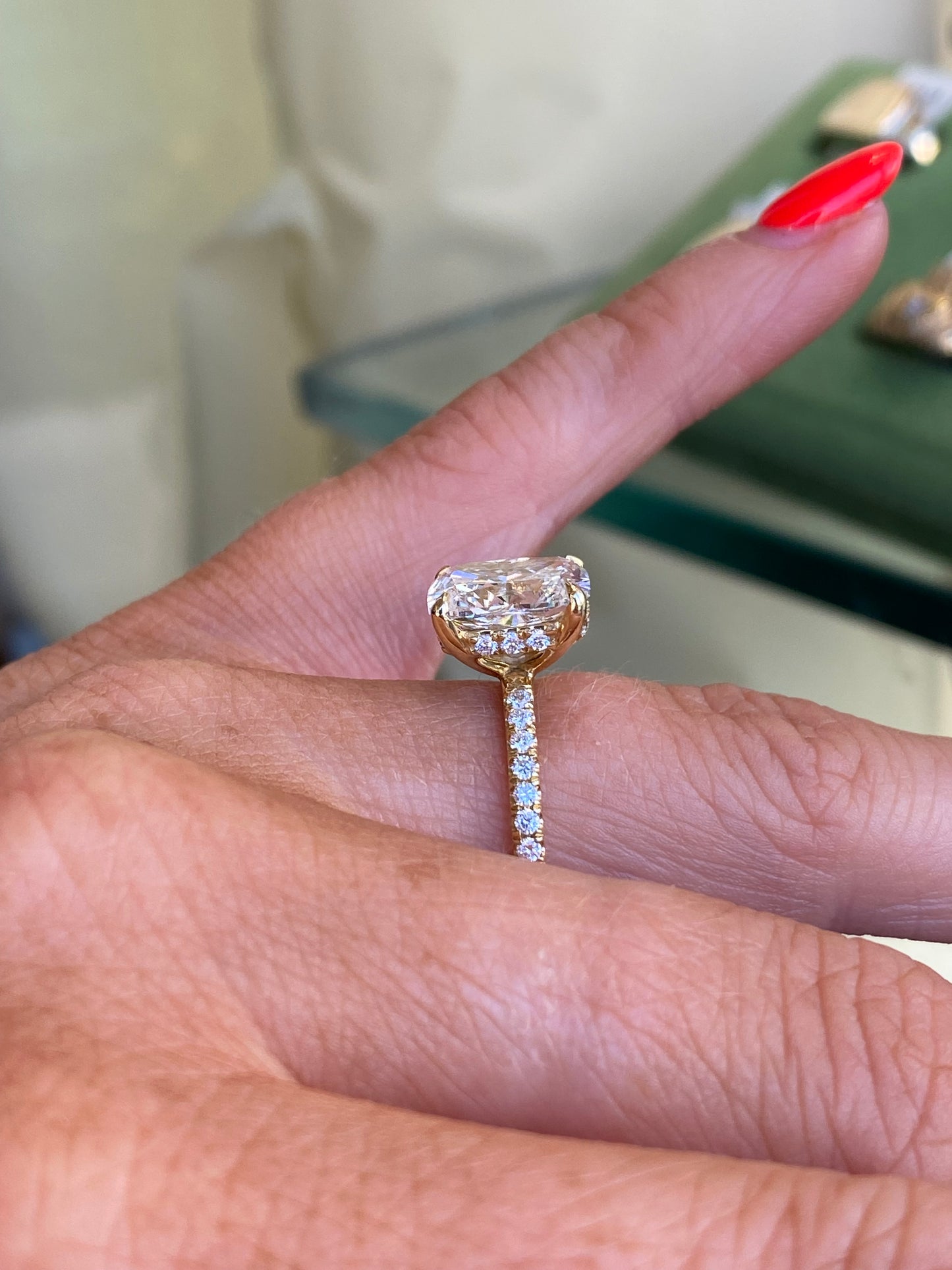 18ct Gold Elongated Cushion Solitaire Engagement Ring | 3.03ct Certificated Lab