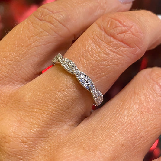 18ct White Gold Diamond Infinity Wedding Ring