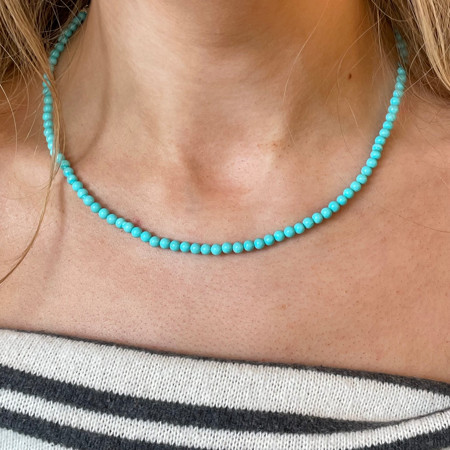 Silver 3mm synthetic turquoise beaded necklace from Comero, featuring 42+5cm length and vibrant turquoise beads.