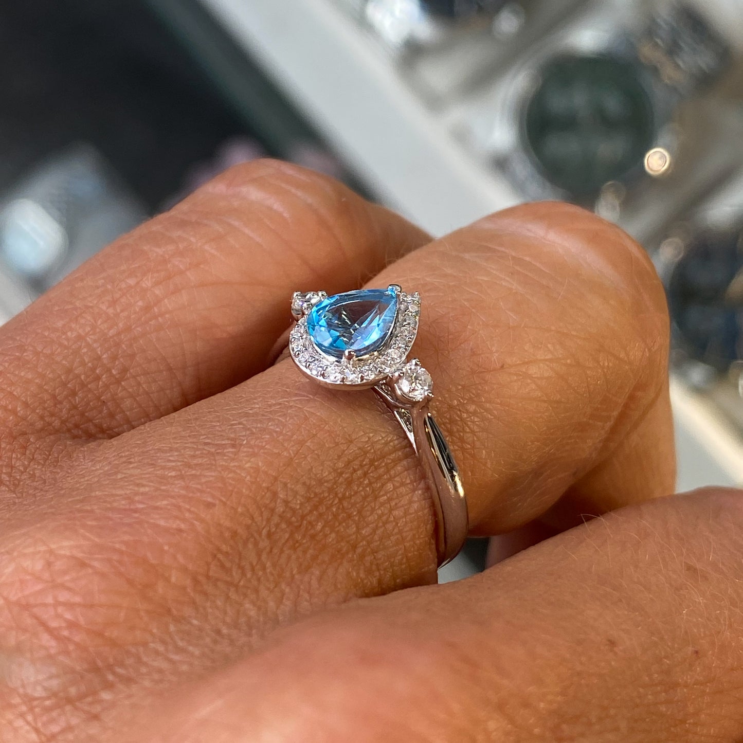 9ct White Gold Blue Topaz & Diamond Ring