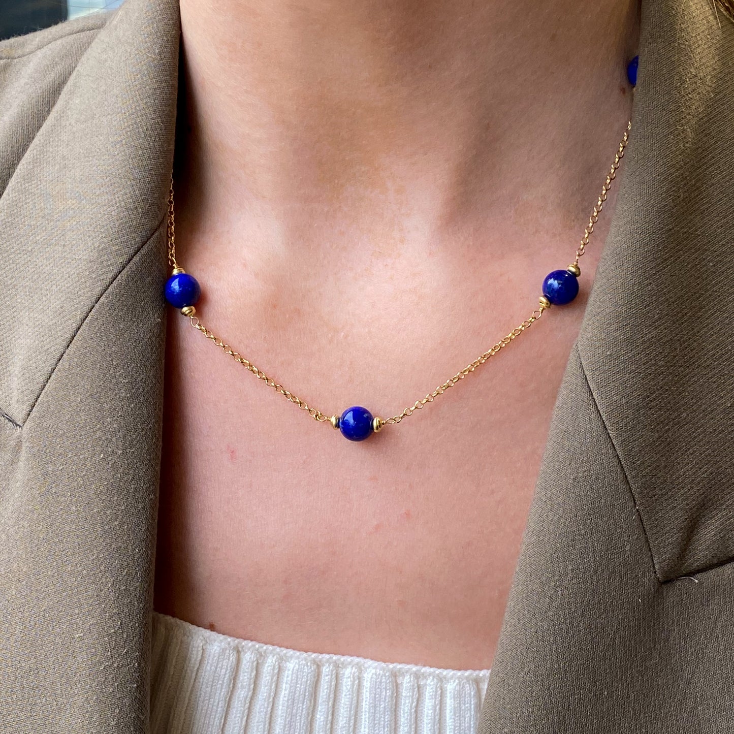 18ct Gold Mini Lapis Lazuli & Chain Berry Necklace