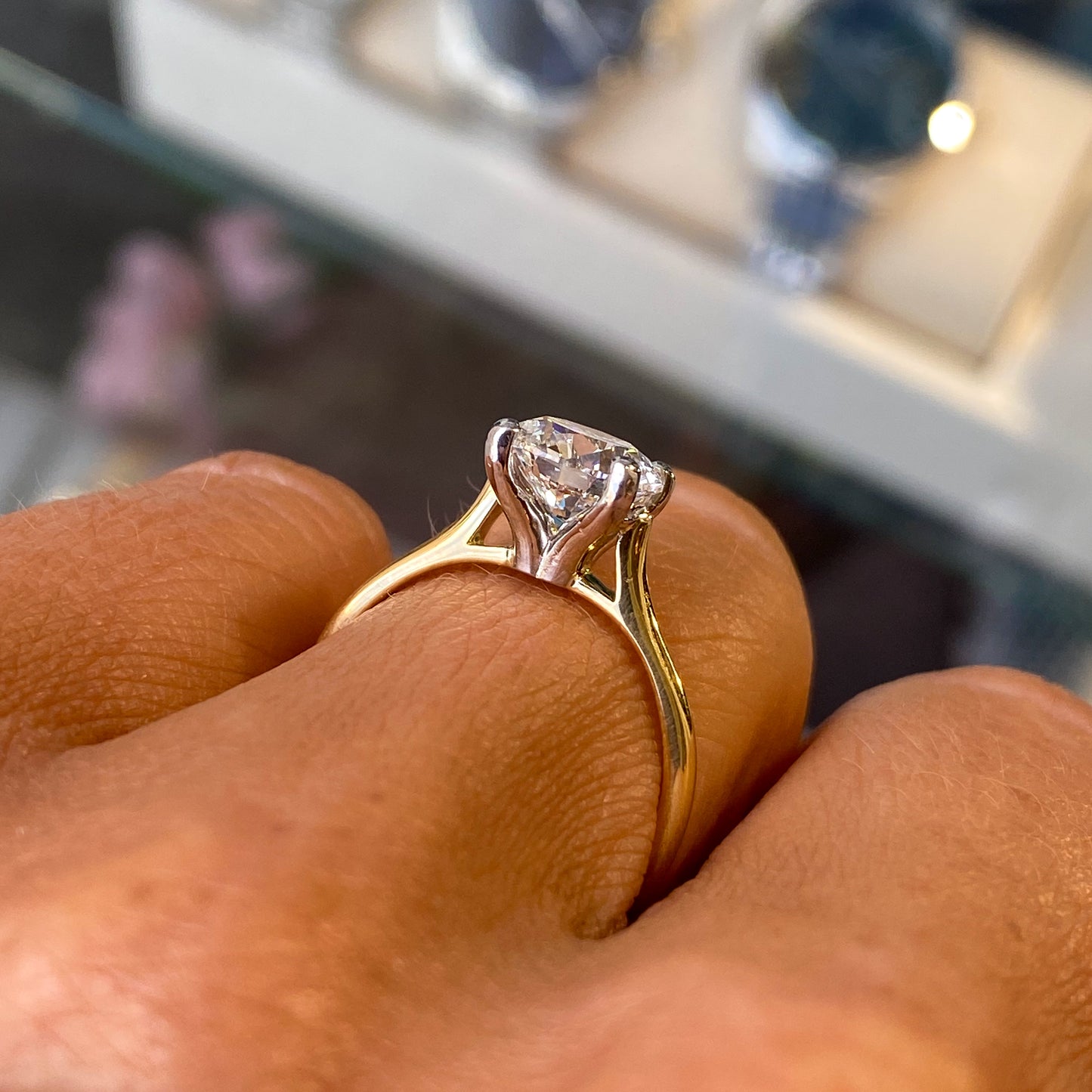 18ct Gold Solitaire Engagement Ring | Certificated Lab - John Ross Jewellers