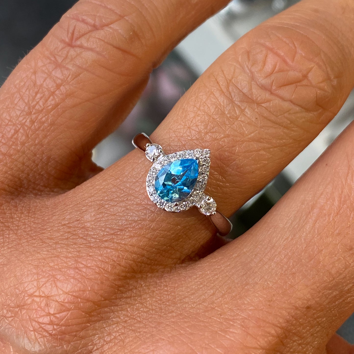 9ct White Gold Blue Topaz & Diamond Ring