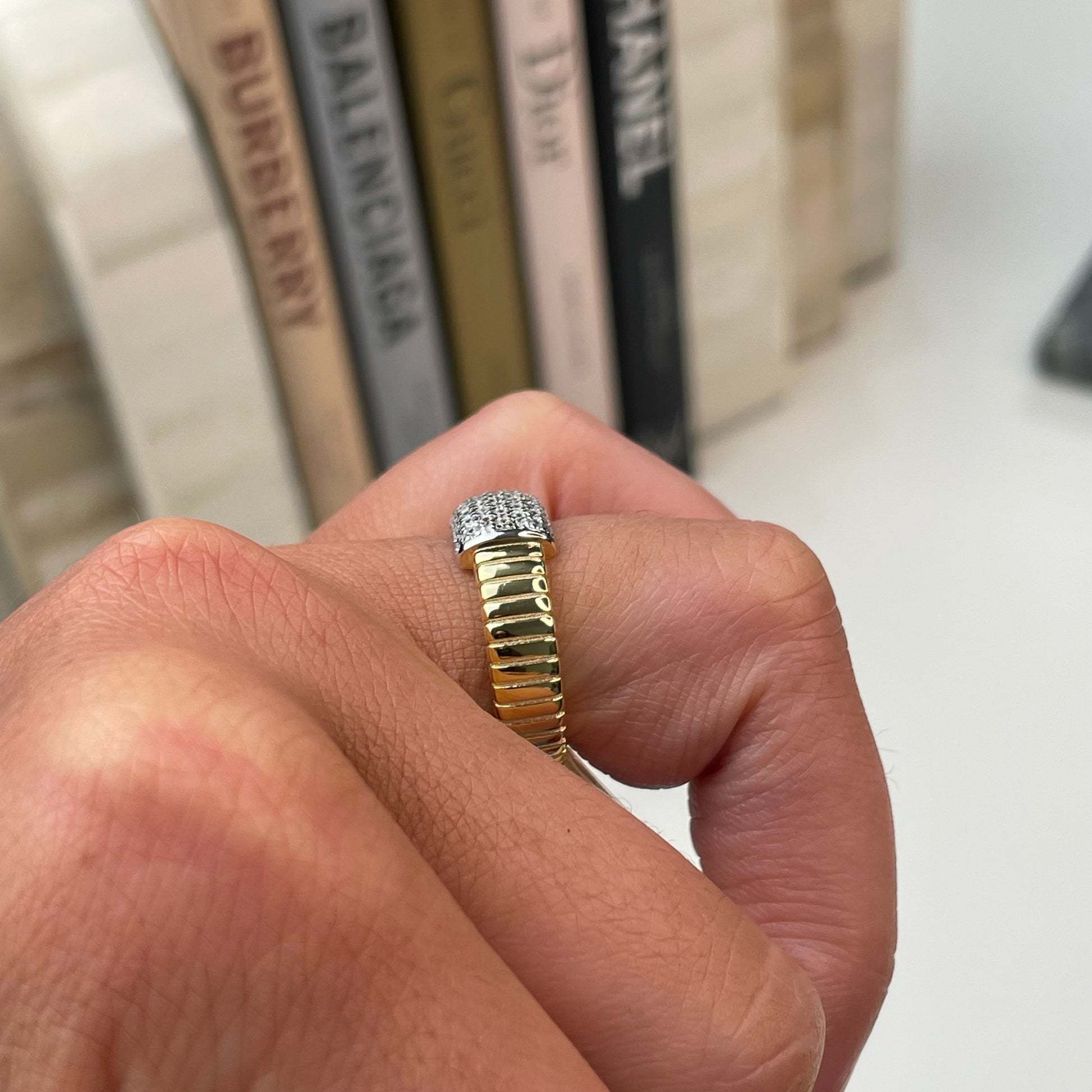 Sunshine CZ Gadroon Band Ring - John Ross Jewellers