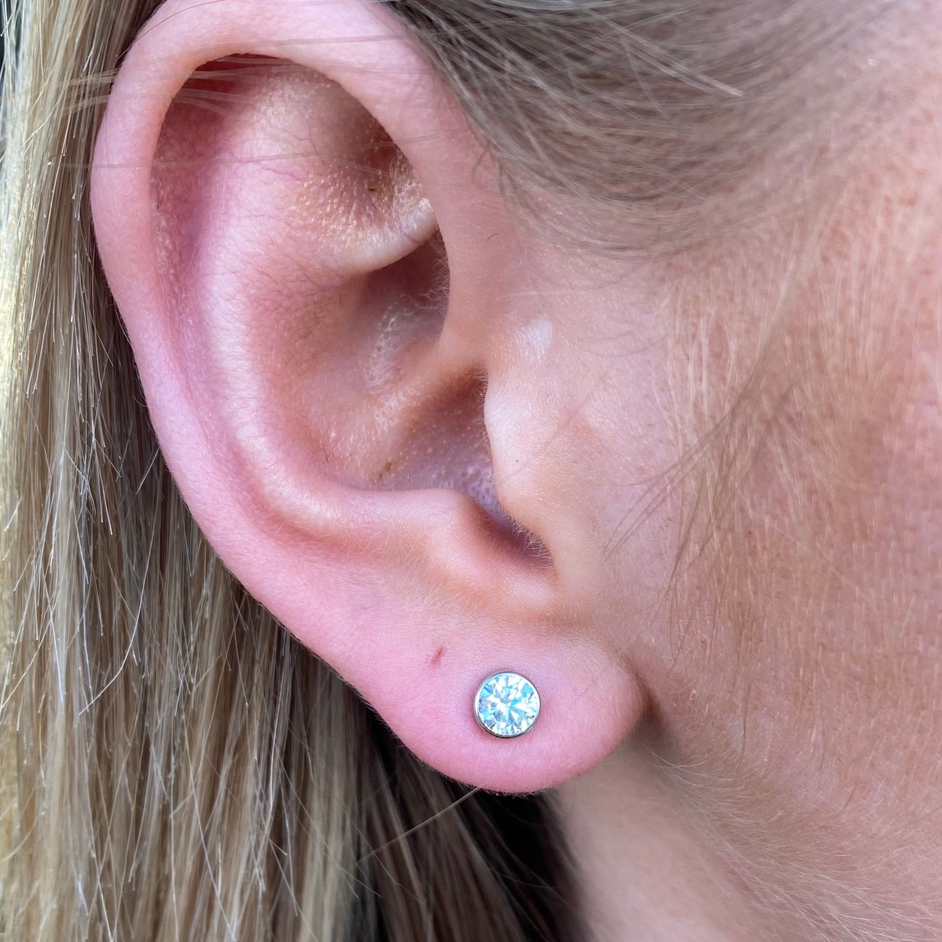 9ct White Gold Bezel Set CZ Stud Earrings | 4mm - John Ross Jewellers