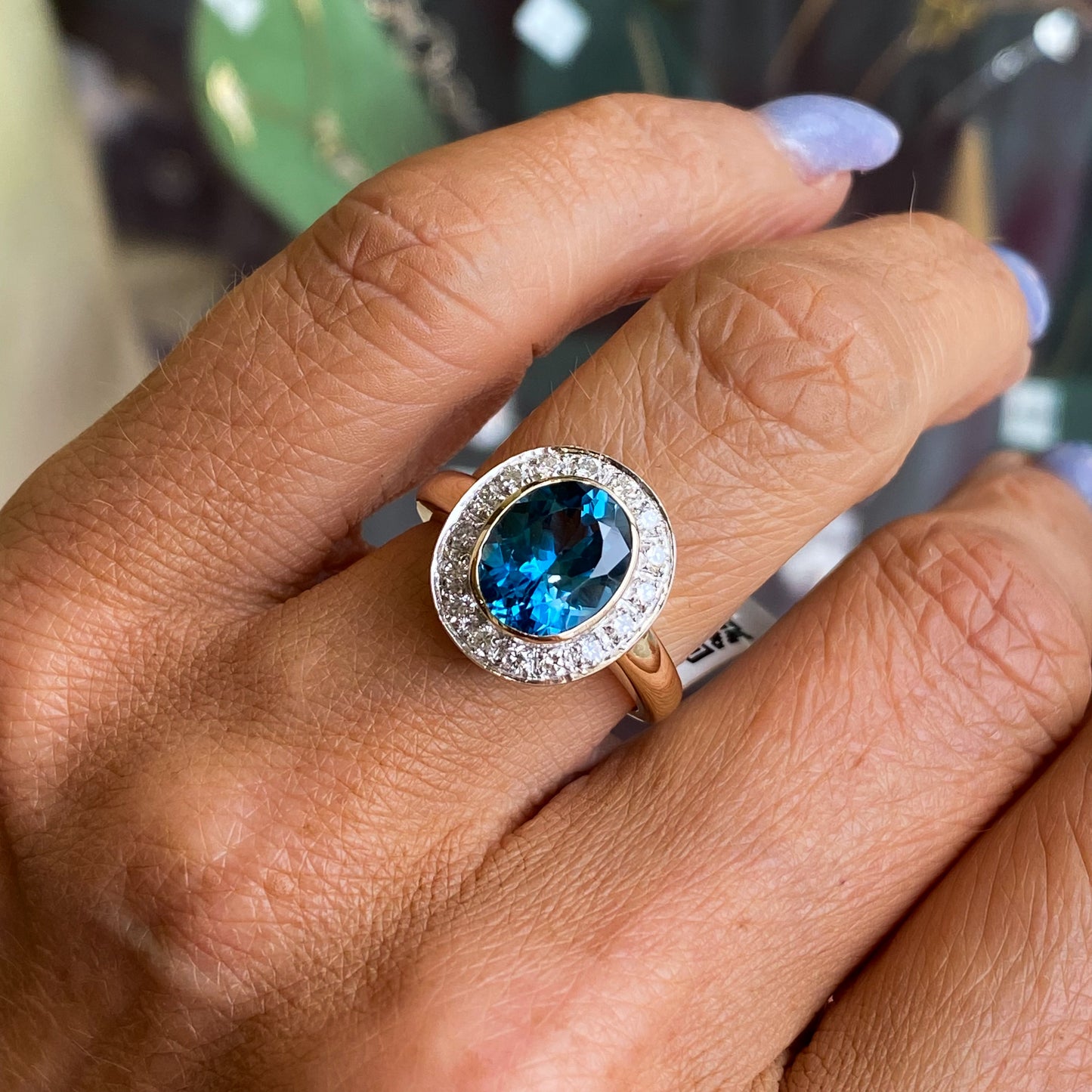 9ct Gold London Blue Topaz & Diamond Ring