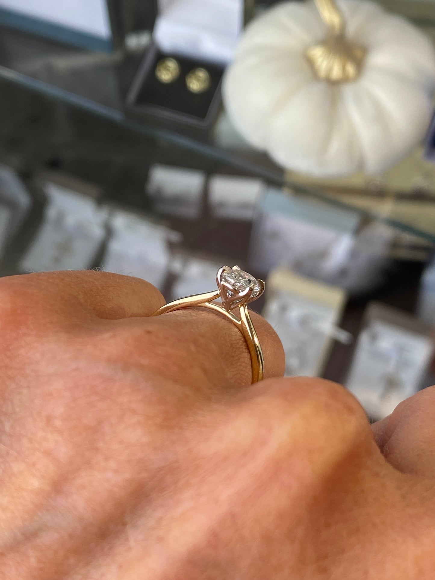 18ct Gold Oval Solitaire Engagement Ring | 1.20ct Certificated - John Ross Jewellers