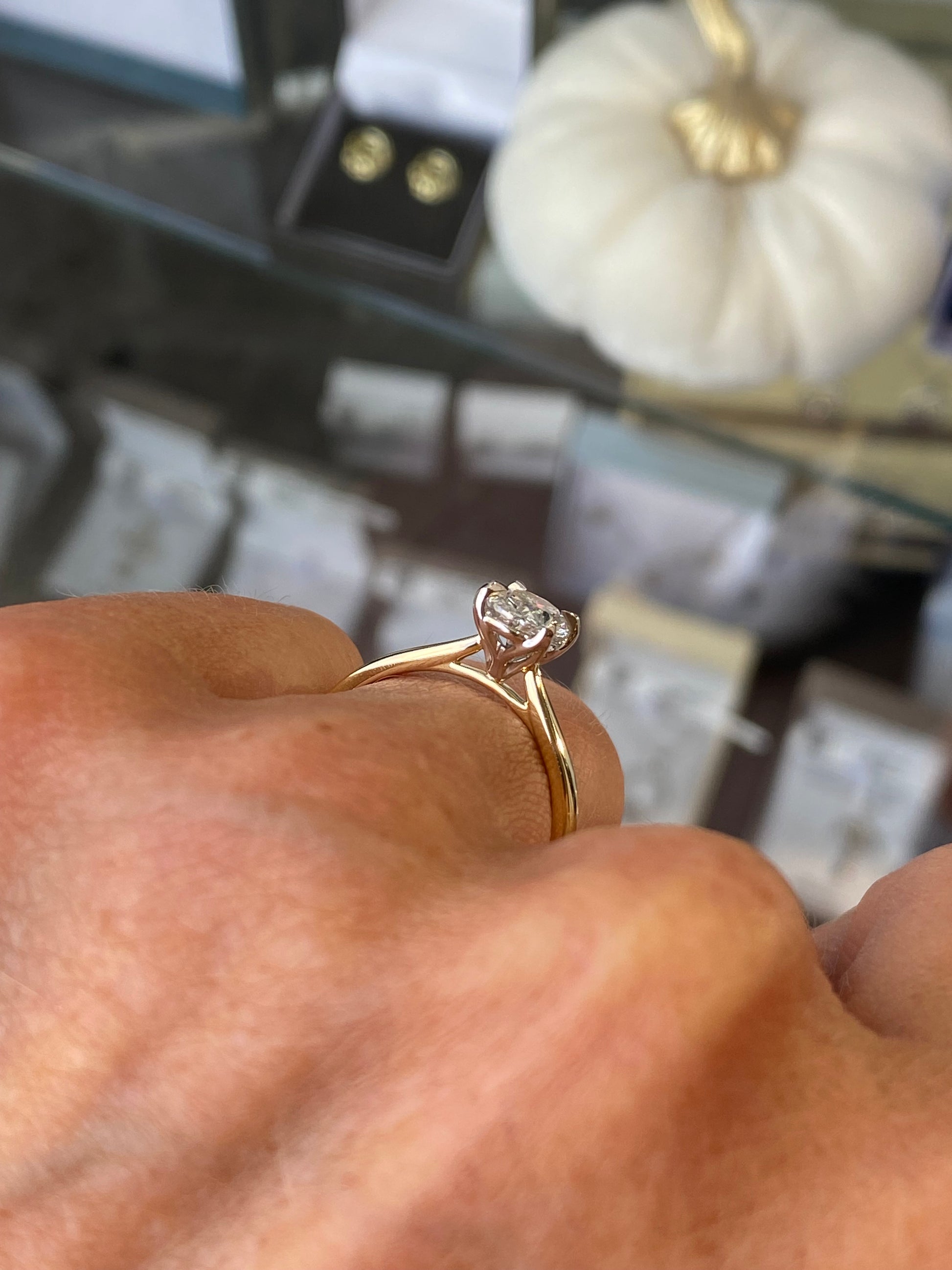 18ct Gold Oval Solitaire Engagement Ring | 1.20ct Certificated - John Ross Jewellers