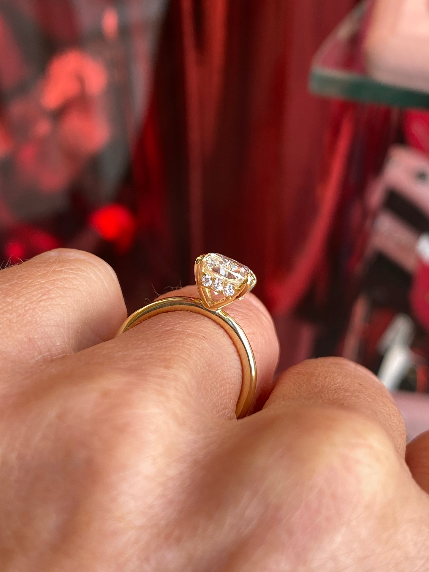 18ct gold radiant solitaire engagement ring with a 3.00ct certified lab-grown diamond, featuring a sleek band and brilliant cut.