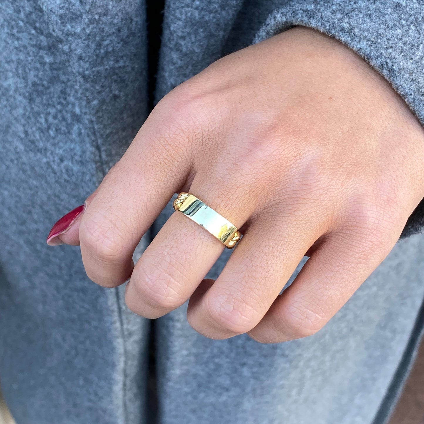 Sunshine Signet Bar Ring