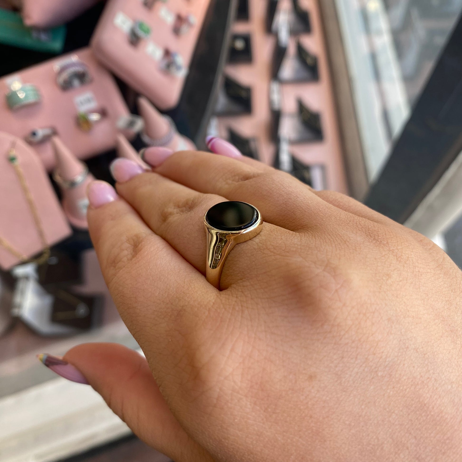 9ct gold men's onyx ring with oval black onyx stone and gold band, PJD brand jewelry for stylish men's accessories.