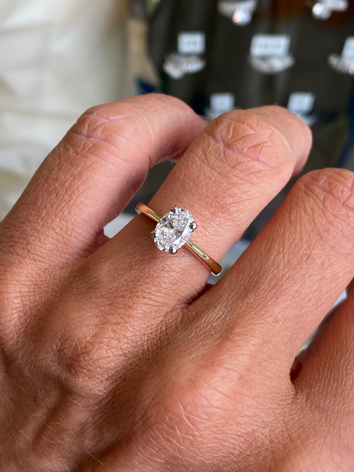 18ct Gold Oval Solitaire Engagement Ring | 1.04ct Certificated Lab Grown