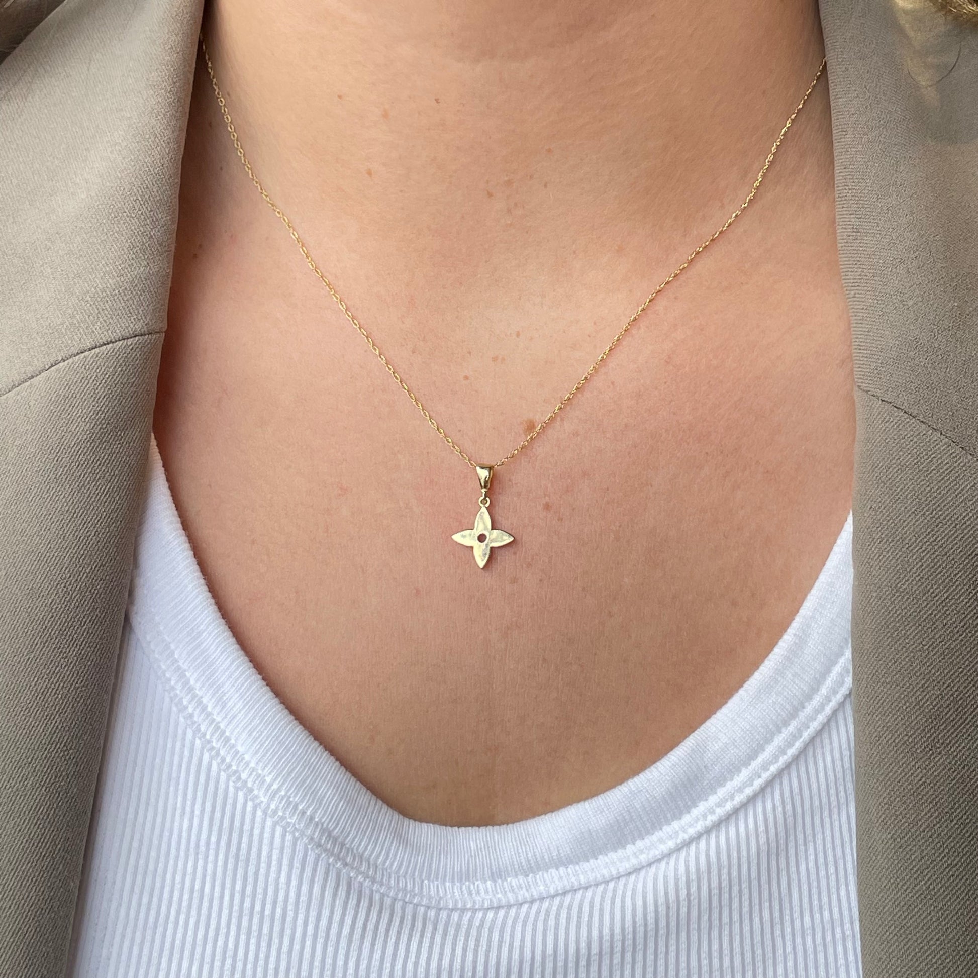 9ct Gold Louis Necklace - John Ross Jewellers