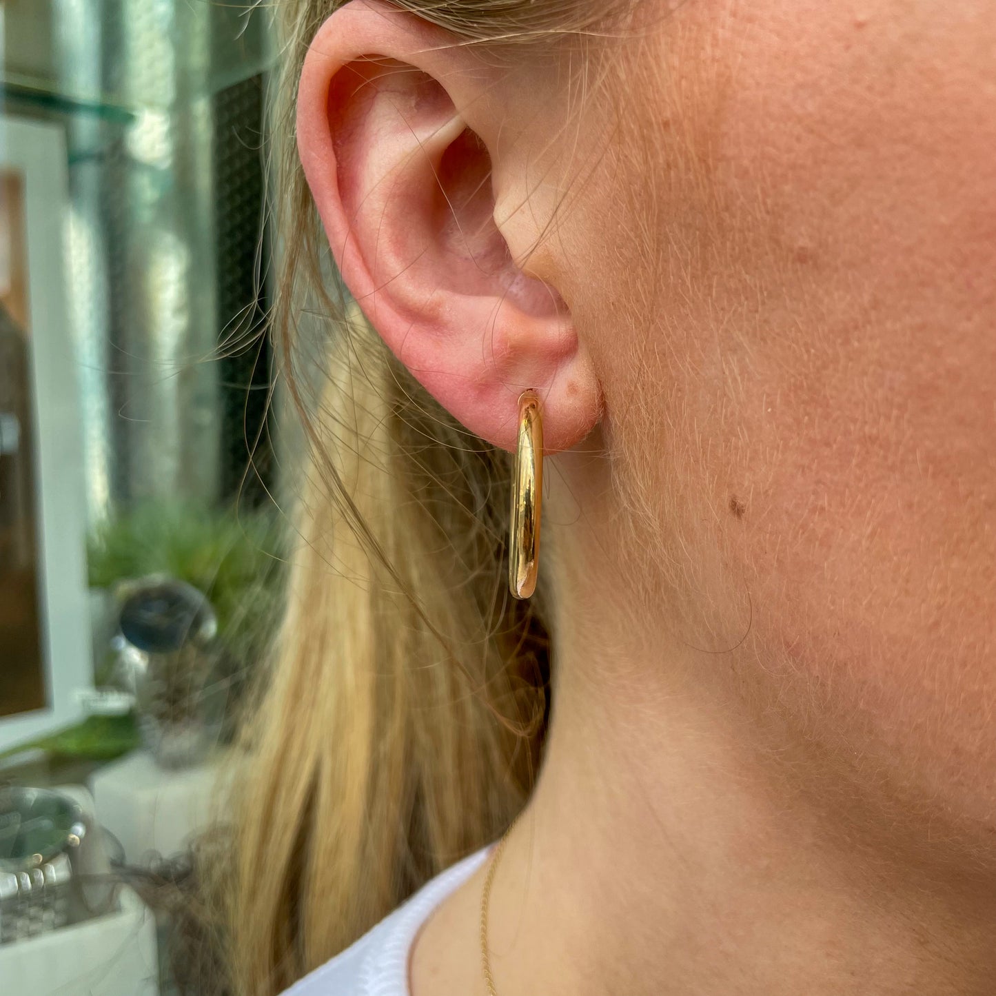 9ct Gold Tube Hoop Earrings 20mm - John Ross Jewellers