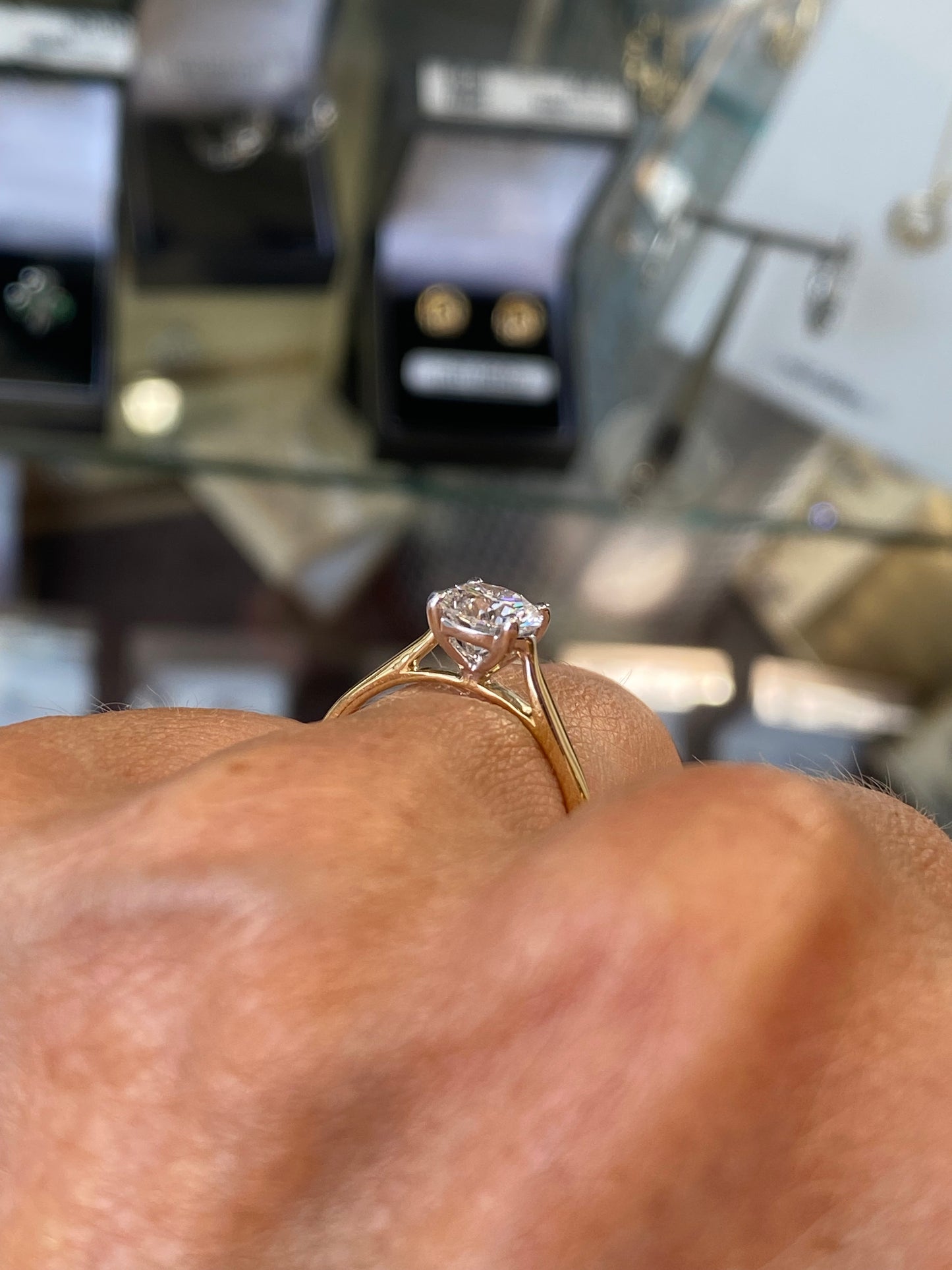 18ct Gold Solitaire Engagement Ring | Lab 1.00ct - John Ross Jewellers