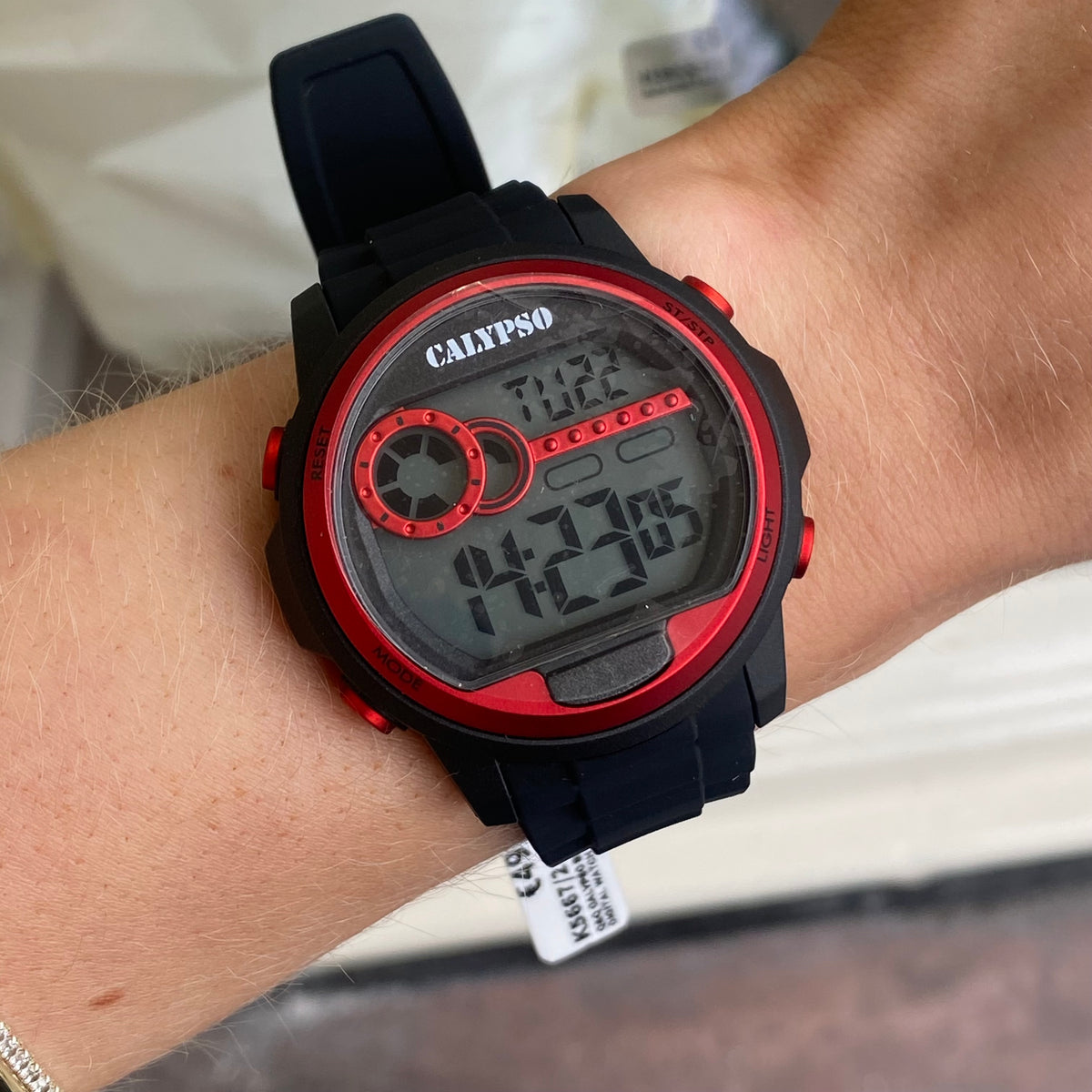 Q&Q Calypso Black & Red Digital Watch