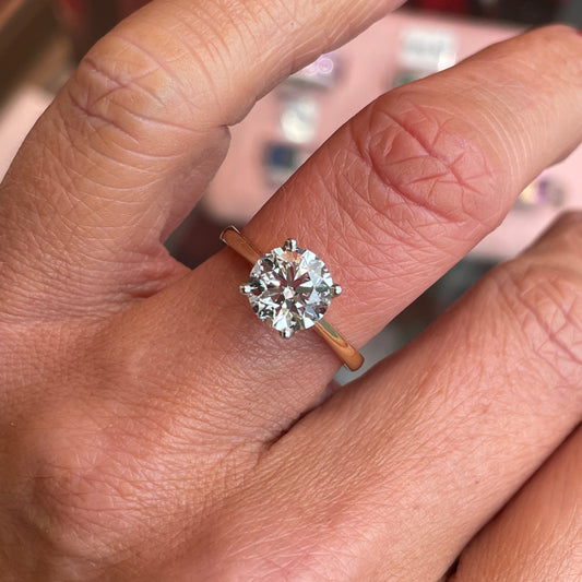 18ct Gold Solitaire Engagement Ring | 2.00ct Certificated Lab