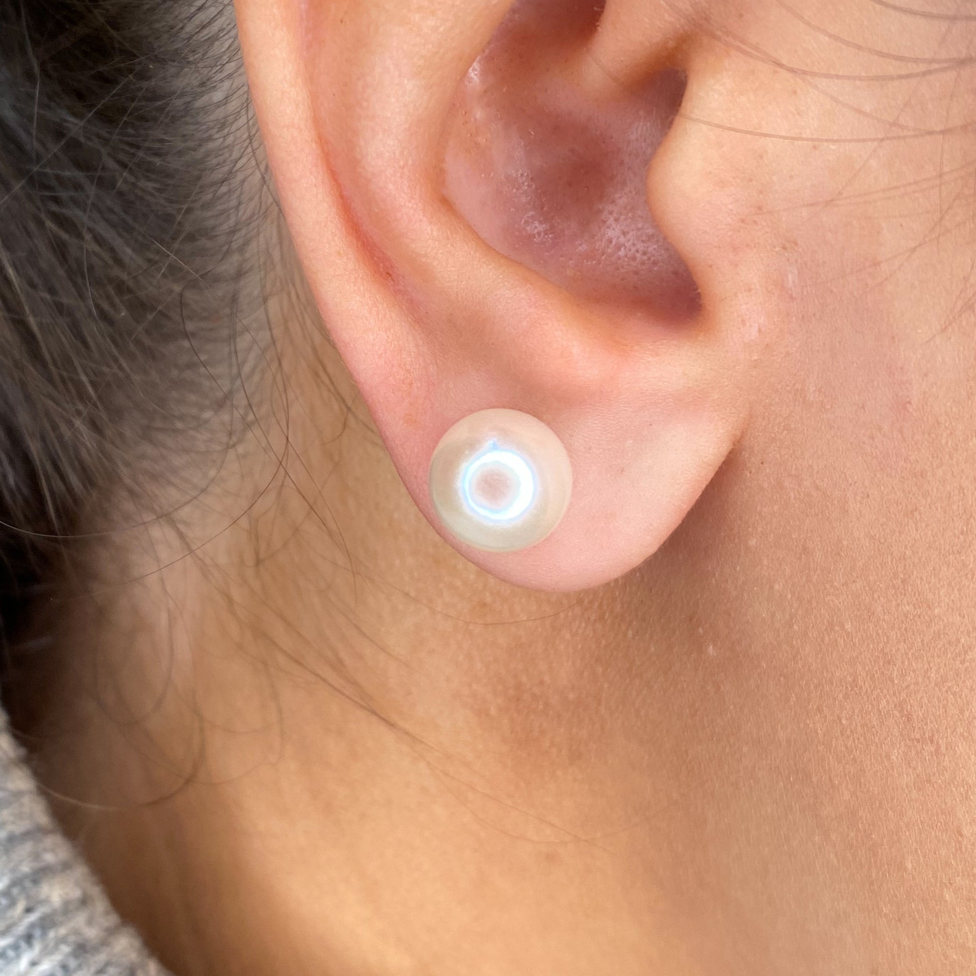 18ct Gold Akoya Pearl Earrings 9mm John Ross Jewellers