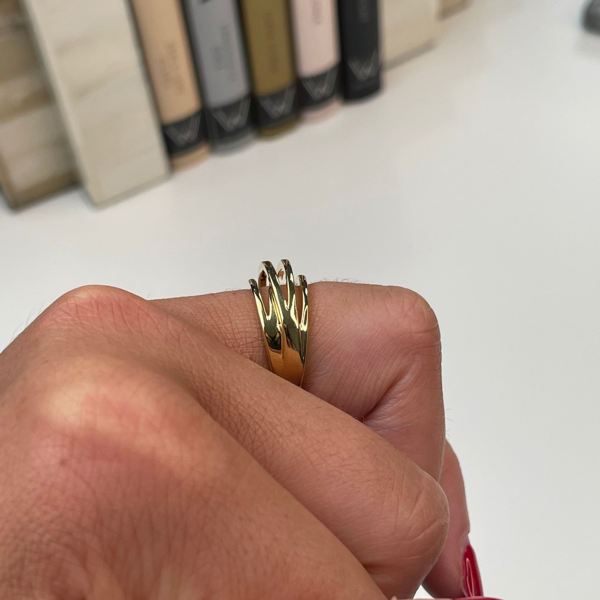 Sunshine Ribbed Ring - John Ross Jewellers
