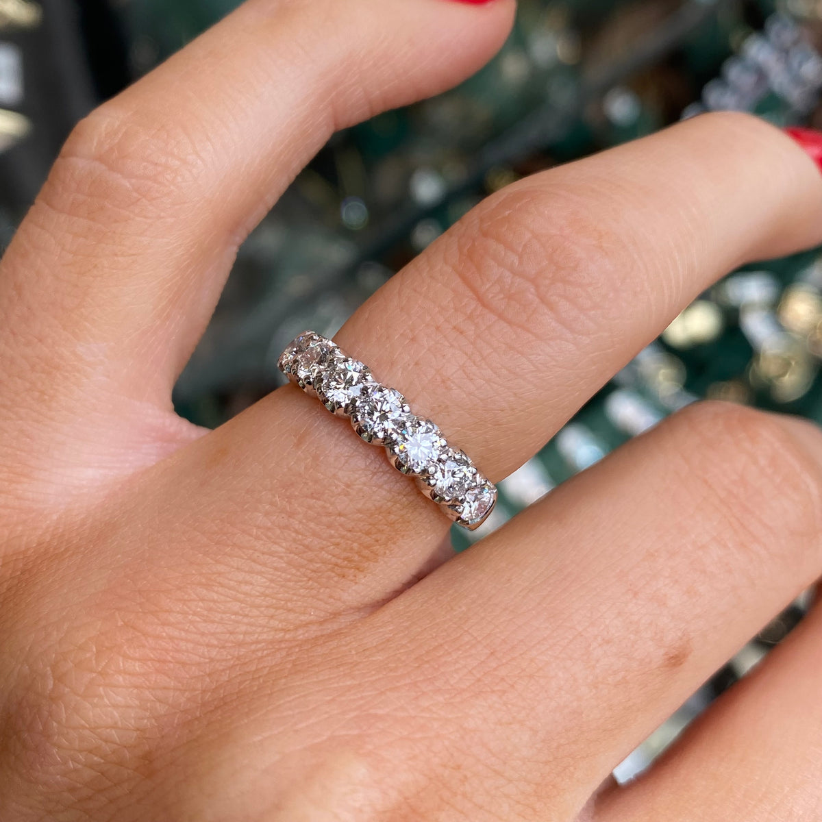 18ct Gold Seven Stone Diamond Eternity Ring | 0.92ct