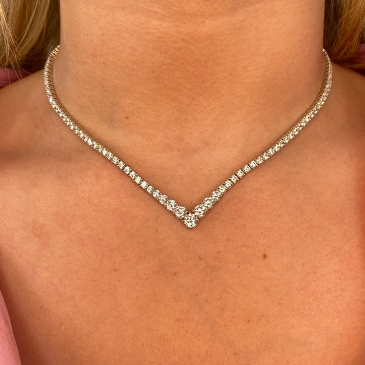 Silver Julianna Necklace by Comero featuring a sleek, elegant chain with a subtle pendant design, perfect for everyday wear.