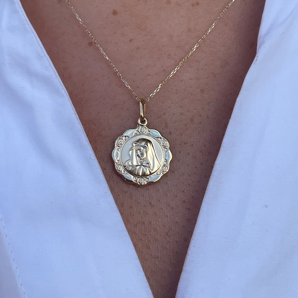 9ct Gold Madonna Medal Necklace
