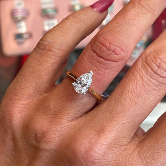 18ct Gold Pear Solitaire Engagement Ring | 1.55ct Certificated Lab