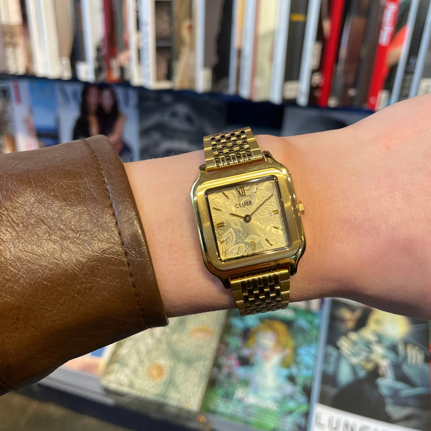 CLUSE Gracieuse Lace Textured Gold - John Ross Jewellers