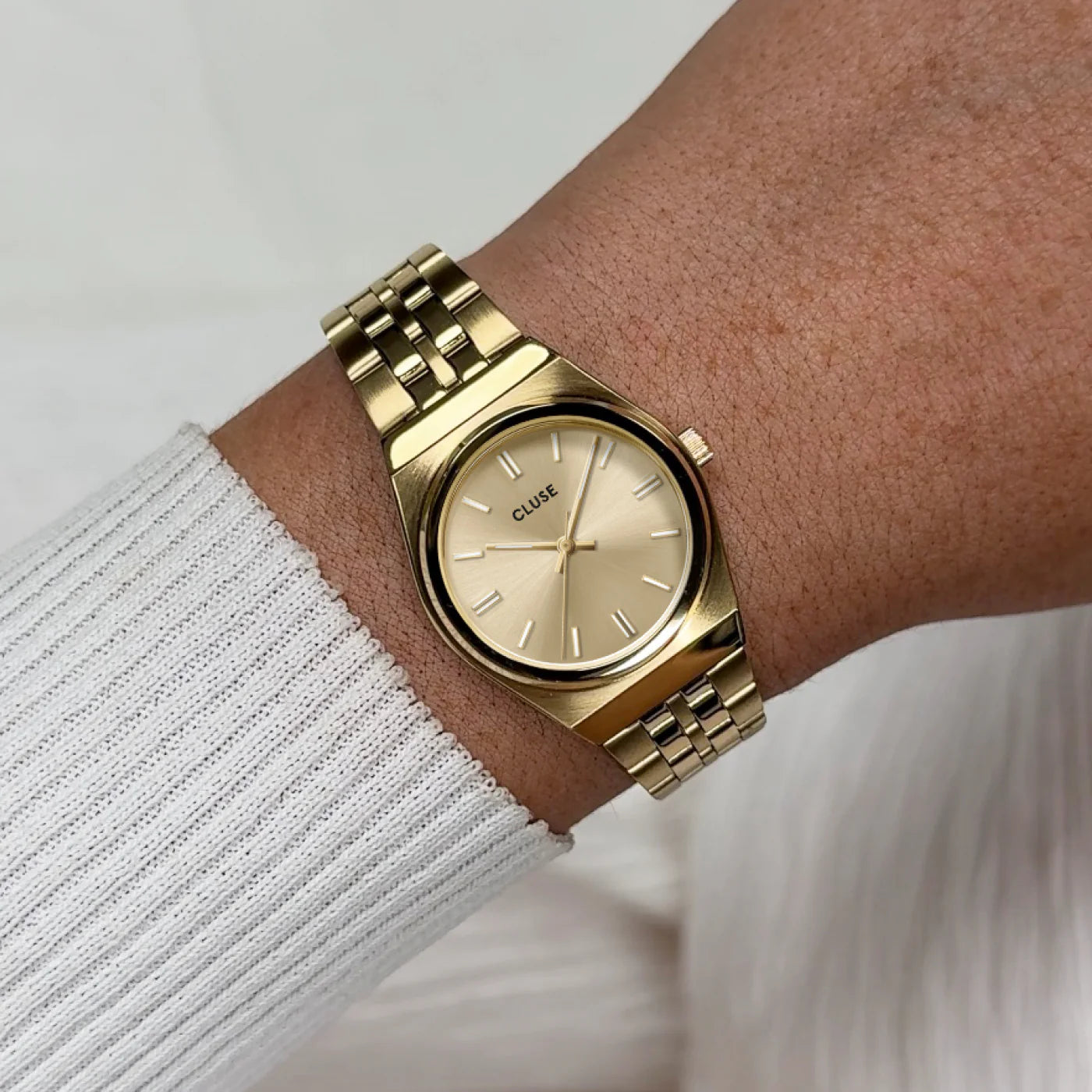 CLUSE Retro 70's Mini Full Gold - John Ross Jewellers