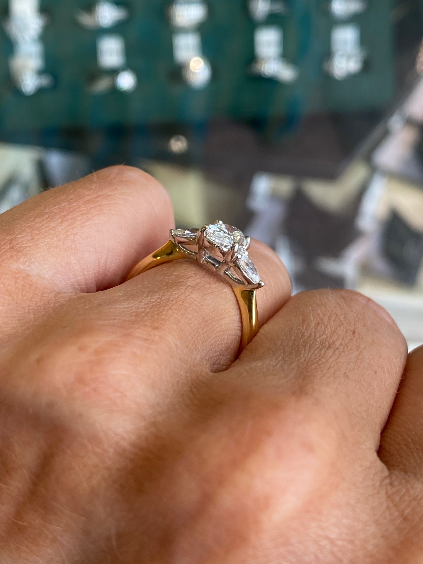 18ct Gold Trilogy Engagement Ring | Certificated Lab 1.37ct