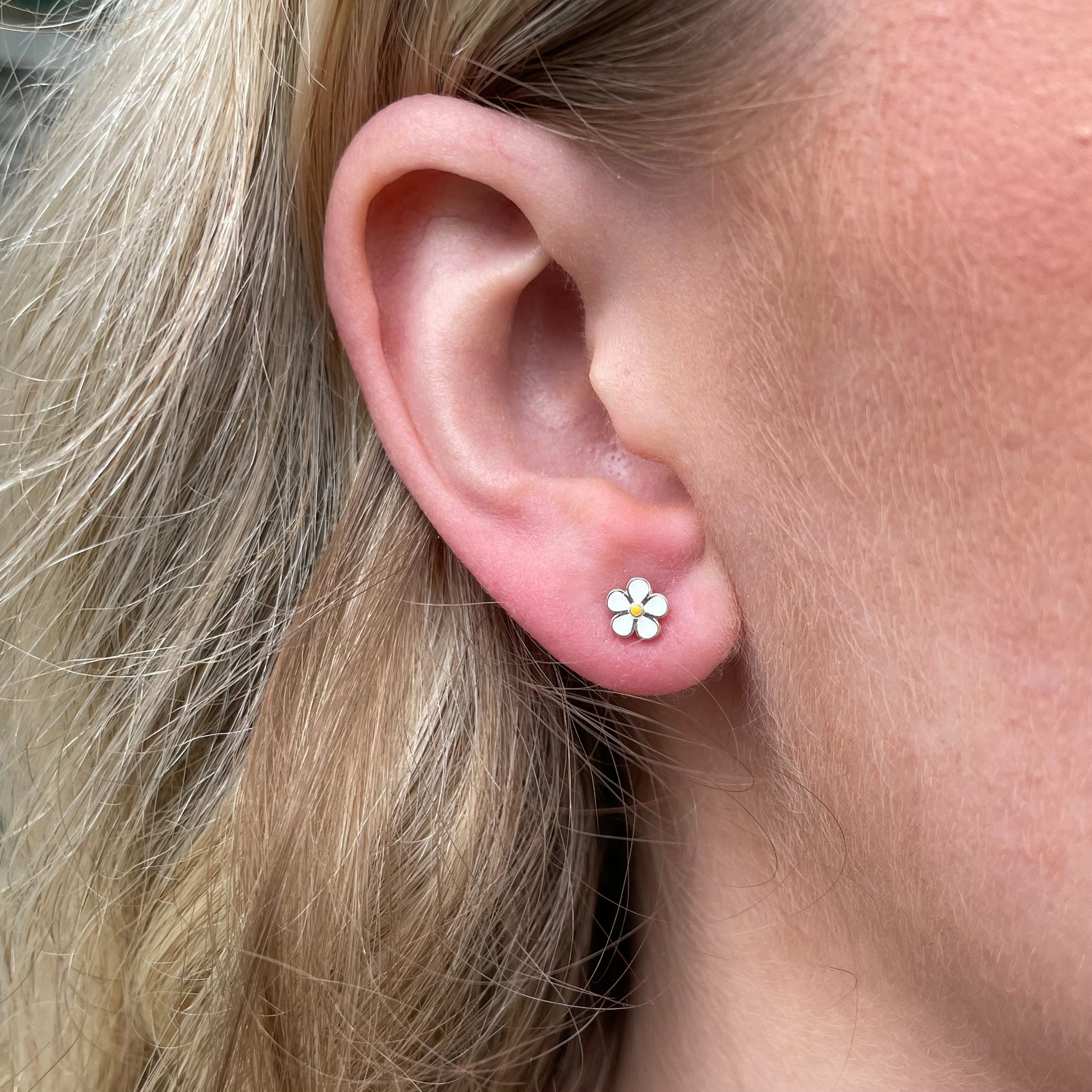 White Flower Stud Earrings - John Ross Jewellers