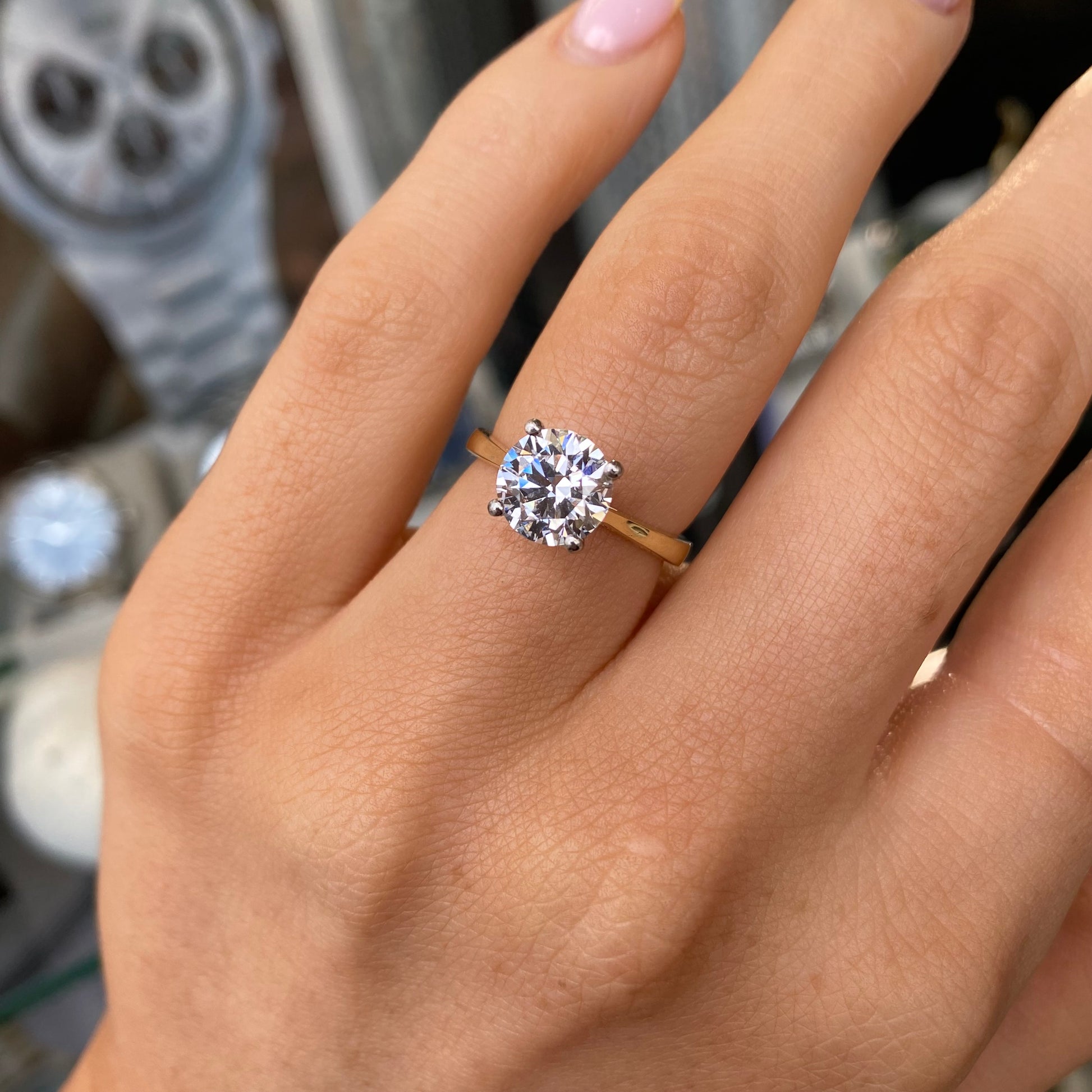 18ct Gold Solitaire Engagement Ring | Certificated Lab 2.00ct - John Ross Jewellers