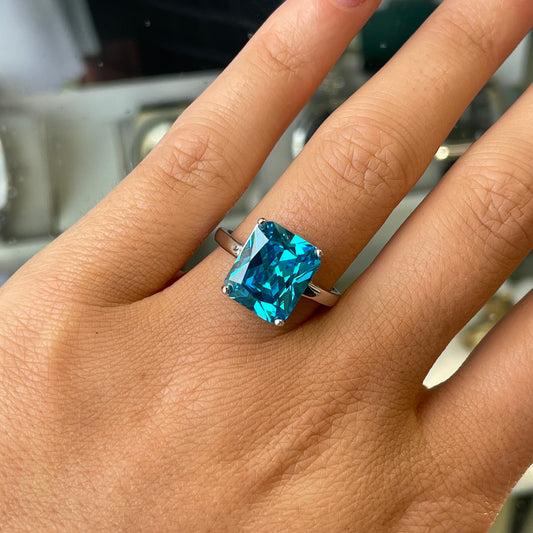 Silver Aqua CZ Statement Ring | 10mm x 8mm - John Ross Jewellers